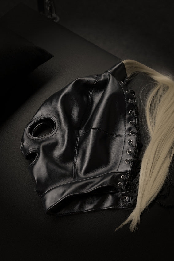 Maschera con coda Mask with Blonde Ponytail Black